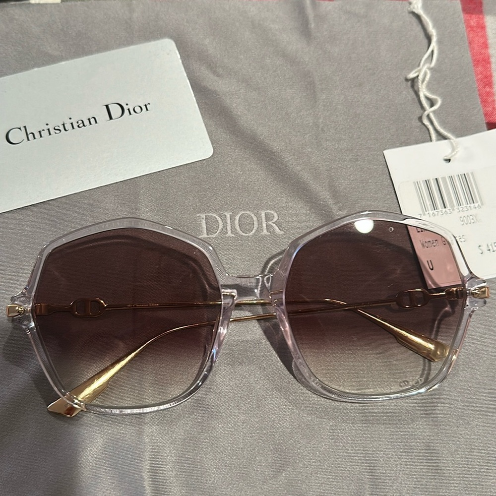 Christian Dior Sunglasses with 2 boxes, cleaning cloth, CD Card. 100% Authentic